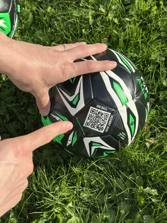 QR-Code auf unserem Ball